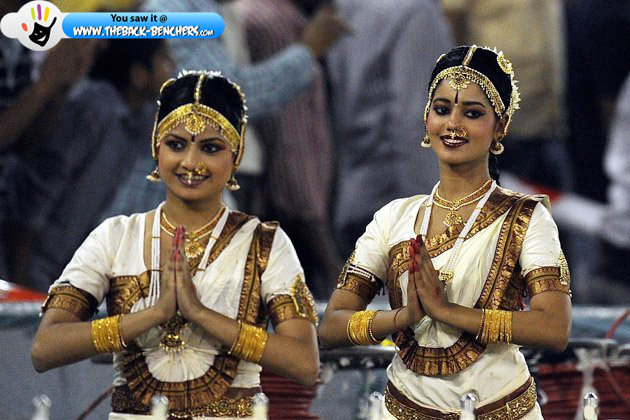 indian cheerleaders